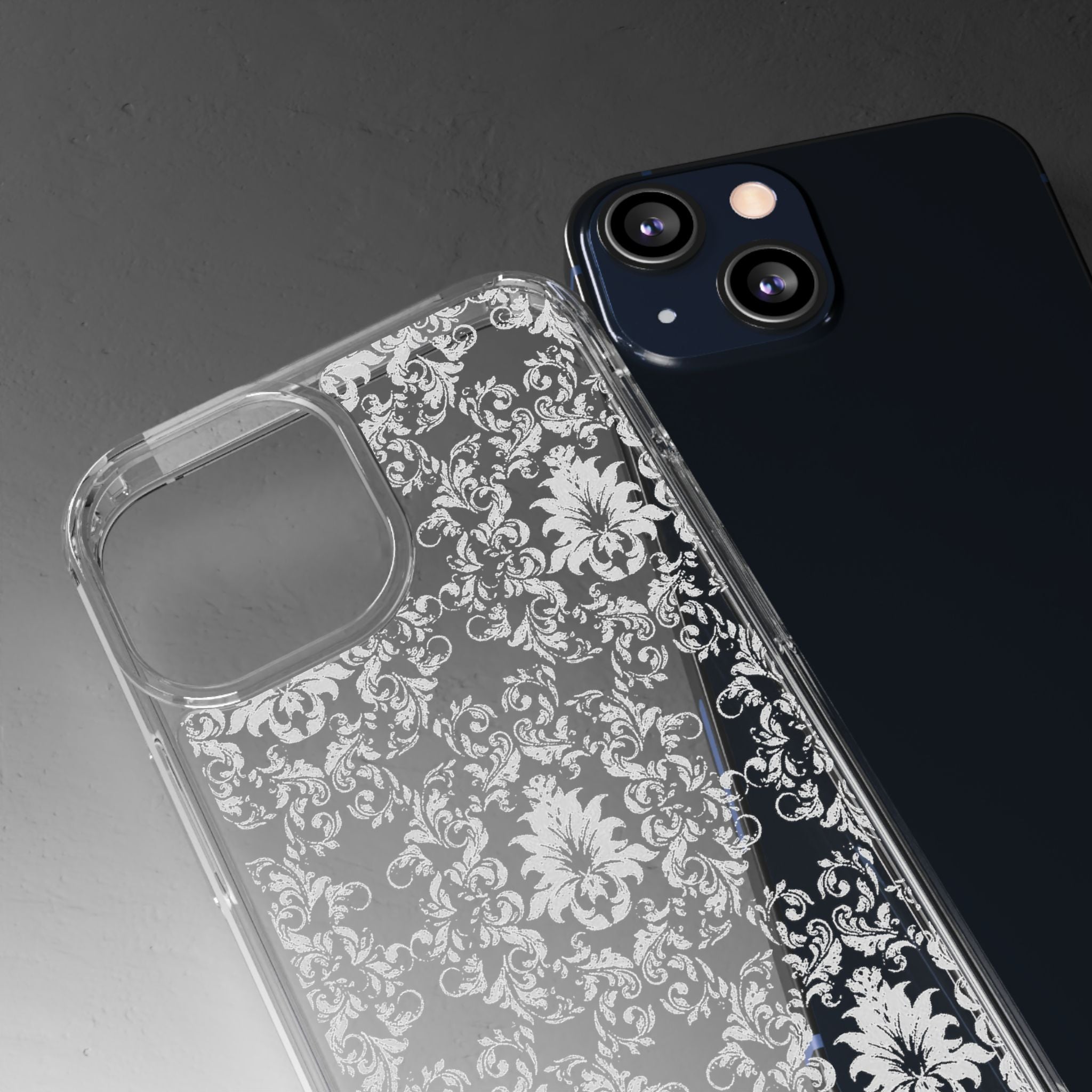 VINTAGE  WHITE PHONE CASE